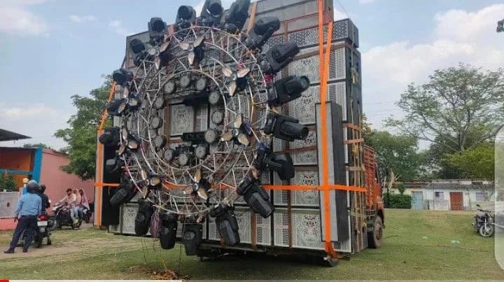 नियमों पर सवाल: स्थानीय संचालकों पर सख्ती, बाहर से आए डीजे पर नरमी?